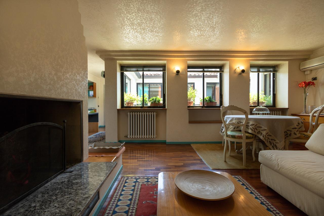 Attico Di Charme Bed & Breakfast Verona Ngoại thất bức ảnh