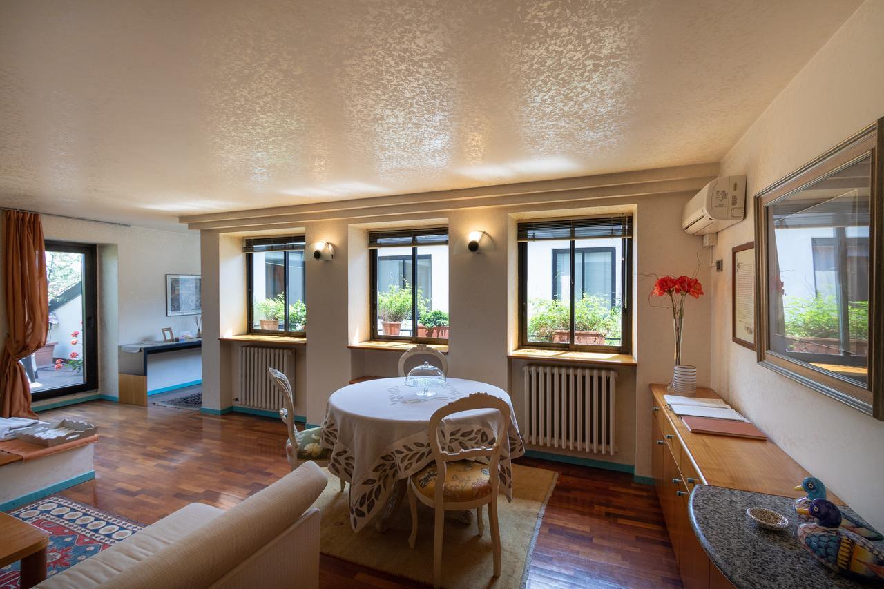 Attico Di Charme Bed & Breakfast Verona Ngoại thất bức ảnh